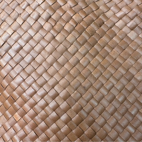 Quince Italian Leather Handwoven Tote Small Cognac NWOT - Picture 13 of 14